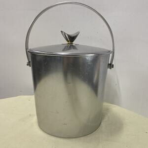 Fantastic Regal Ware, Inc. Midcentury Silver Ice Bucket, Lid 8.5” X 9.5” Tall